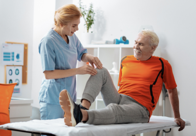 How Physical Therapy Helps Hip & Knee Pain